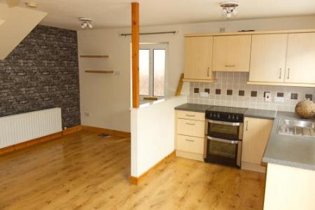 2 bedroom Town house to let in Whitethorn Avenue, Newtownards, BT23