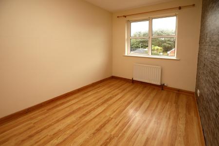 2 bedroom Town house to let in Whitethorn Avenue, Newtownards, BT23