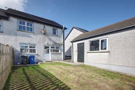 3 bedroom Semi-detached house to let in Cairndore Grange, Newtownards, BT23