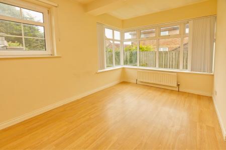 2 bedroom Apartment to let in Cairndore Walk, Newtownards, BT23
