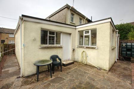 2 bedroom Semi-detached house to let in John Street, Newtownards, BT23