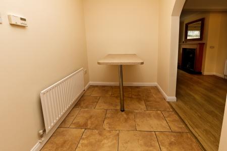 2 bedroom Semi-detached house to let in John Street, Newtownards, BT23