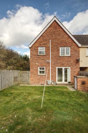 3 bedroom Semi-detached house to let in Shorelands Crescent, Cloughey, BT22