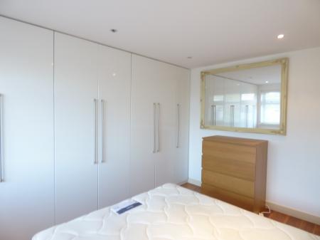 4 bedroom Semi-detached house for sale in Abbotts Close, Brentwood, CM15