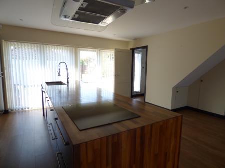 4 bedroom Semi-detached house for sale in Abbotts Close, Brentwood, CM15