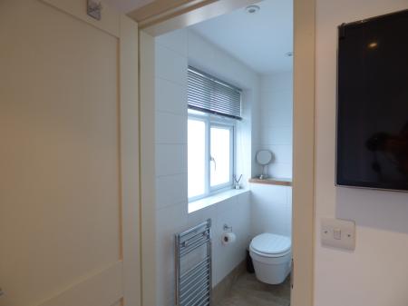 4 bedroom Semi-detached house for sale in Abbotts Close, Brentwood, CM15