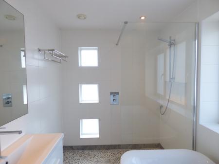 4 bedroom Semi-detached house for sale in Abbotts Close, Brentwood, CM15