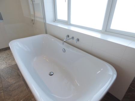 4 bedroom Semi-detached house for sale in Abbotts Close, Brentwood, CM15