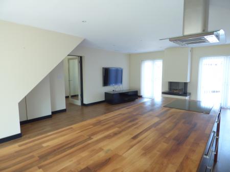 4 bedroom Semi-detached house for sale in Abbotts Close, Brentwood, CM15