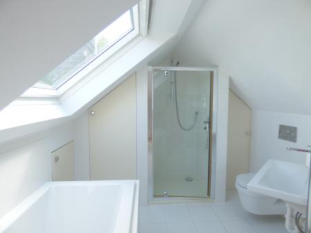 4 bedroom Semi-detached house for sale in Abbotts Close, Brentwood, CM15