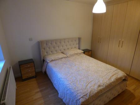 2 bedroom Flat for sale in Junction Road, Romford, RM1