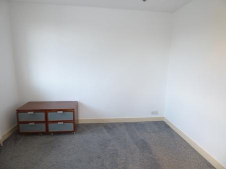 4 bedroom Semi-detached house to let in Abbots Close, Brentwood, CM15