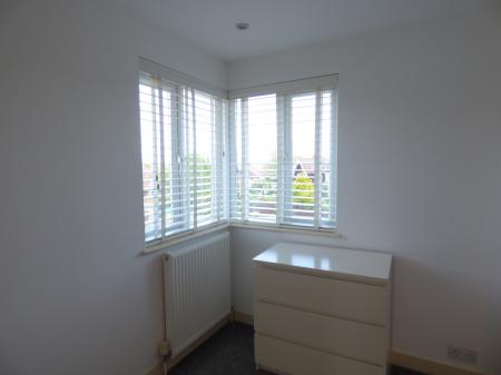 4 bedroom Semi-detached house to let in Abbots Close, Brentwood, CM15