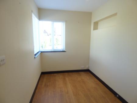 4 bedroom Semi-detached house to let in Abbots Close, Brentwood, CM15