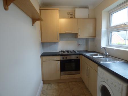 2 bedroom Flat to let in Junction Road, Brentwood, CM14