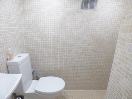 4 bedroom Semi-detached house to let in Western Road, Leigh-on-Sea, SS9