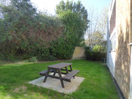 2 bedroom Flat for sale in Radford Way, Billericay, CM12