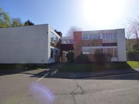 2 bedroom Flat for sale in Radford Way, Billericay, CM12