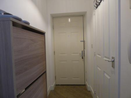 0 bedroom Studio flat to let in Brunel House, St James Road, Brentwood, CM14