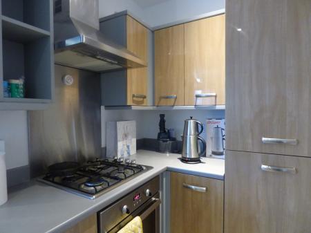0 bedroom Studio flat to let in Brunel House, St James Road, Brentwood, CM14