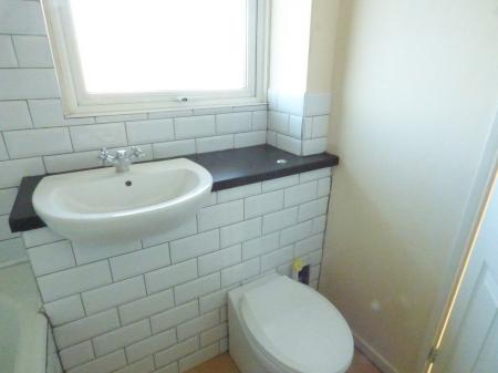 1 bedroom Flat to let in The Knares, Basildon, SS16