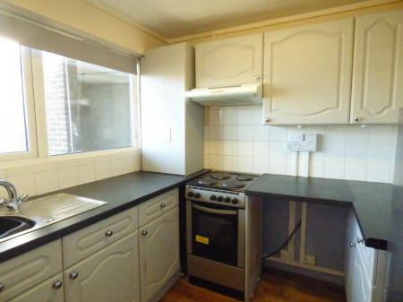 1 bedroom Flat to let in The Knares, Basildon, SS16