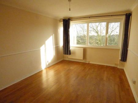 1 bedroom Flat to let in The Knares, Basildon, SS16