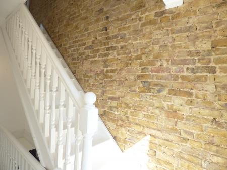 2 bedroom Flat to let in Westcliff Park Drive, Westcliff-on-Sea, SS0