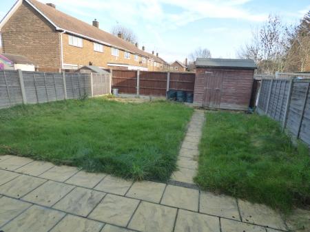 3 bedroom Terraced House to let in Beech Road, Basildon, SS14