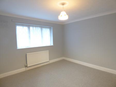 3 bedroom Terraced House to let in Beech Road, Basildon, SS14