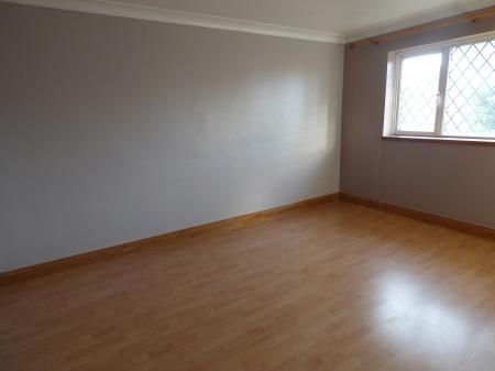 3 bedroom Terraced House to let in Beech Road, Basildon, SS14