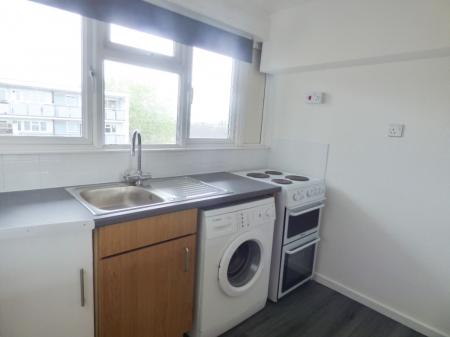 1 bedroom Flat to let in The Knares, Basildon, SS16