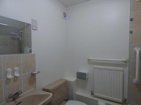 1 bedroom Flat to let in Wellington Place, Brentwood, CM14