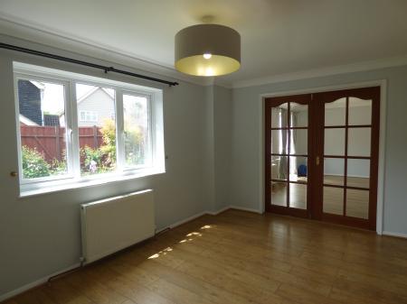 4 bedroom Detached house to let in Eisenhower Road, Laindon, Basildon, SS15