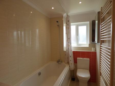 4 bedroom Detached house to let in Eisenhower Road, Laindon, Basildon, SS15