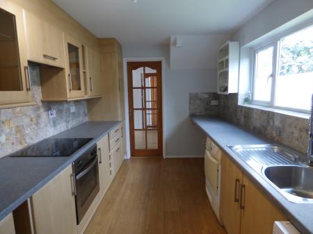 4 bedroom Detached house to let in Eisenhower Road, Laindon, Basildon, SS15