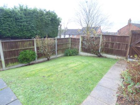 1 bedroom Studio flat to let in Marlborough Way, Billericay, CM12