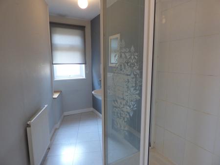 1 bedroom Flat to let in Bourne Close, Basildon, SS15