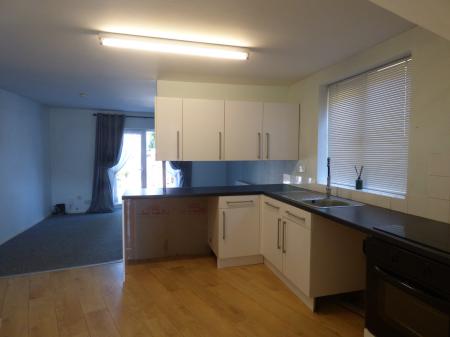 1 bedroom Flat to let in Bourne Close, Basildon, SS15
