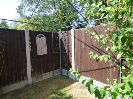 1 bedroom Flat to let in Bourne Close, Basildon, SS15