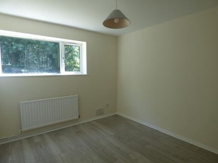2 bedroom Flat to let in Shepeshall, Lee Chapel North, Basildon, SS15