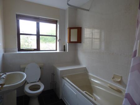 3 bedroom Detached house to let in Redwood Drive