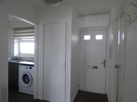 1 bedroom Flat to let in Thistledown, Basildon, SS14