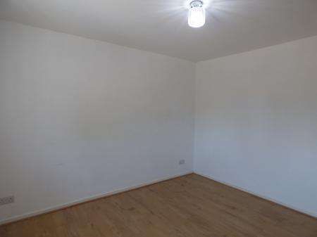 3 bedroom Terraced House to let in Whitmore Way, Basildon, SS14
