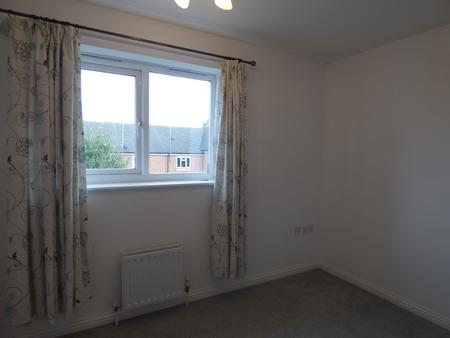 2 bedroom Terraced House to let in Beeston Court, Laindon, SS15