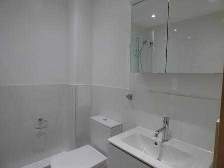 2 bedroom Terraced House to let in Beeston Court, Laindon, SS15