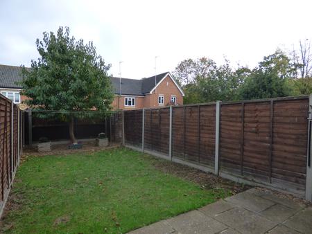 2 bedroom Terraced House to let in Beeston Court, Laindon, SS15