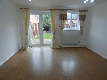 2 bedroom Terraced House to let in Beeston Court, Laindon, SS15
