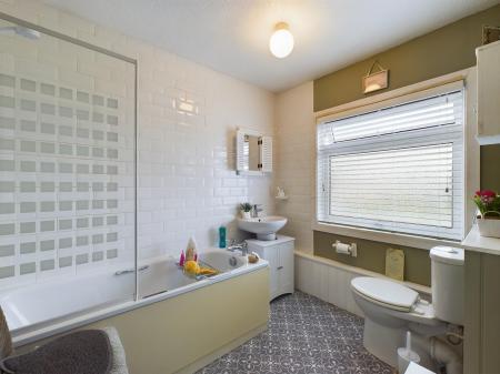 3 bedroom Terraced House for sale in Abbey Road, Popley, Basingstoke, RG24