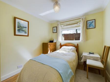 3 bedroom Bungalow for sale in Barn Lane, Oakley, RG23